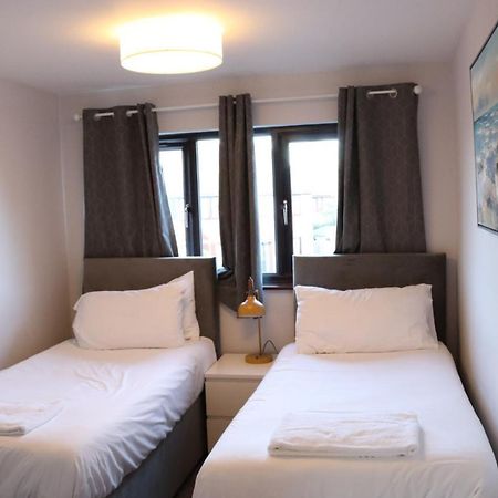 Garland Modern Apartment With Private Garden & Parking Dartford 5 Экстерьер фото