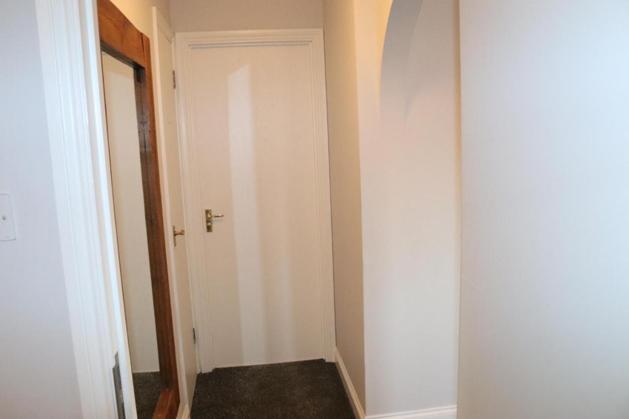 Garland Modern Apartment With Private Garden & Parking Dartford 5 Экстерьер фото