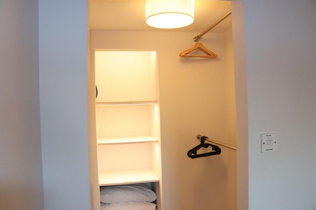 Garland Modern Apartment With Private Garden & Parking Dartford 5 Экстерьер фото
