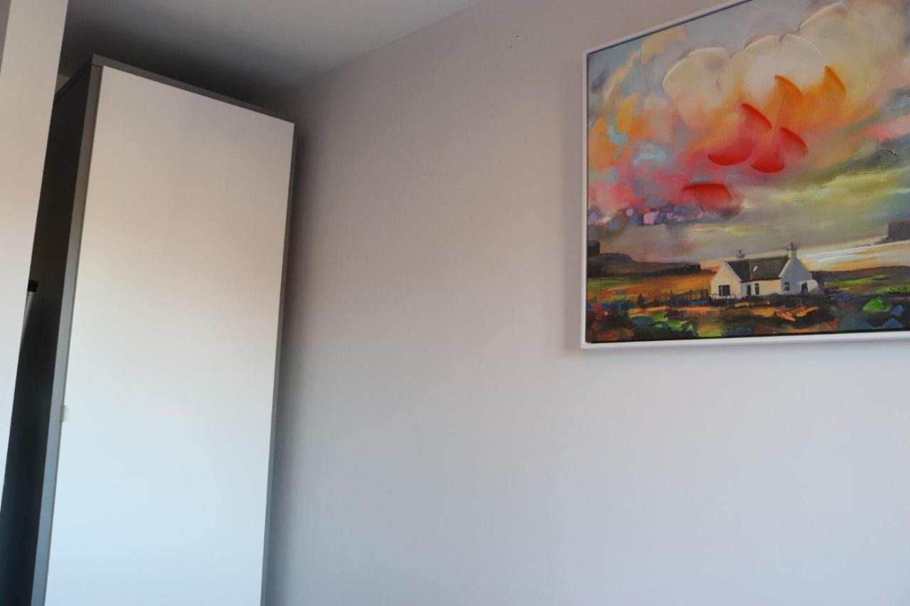 Garland Modern Apartment With Private Garden & Parking Dartford 5 Экстерьер фото