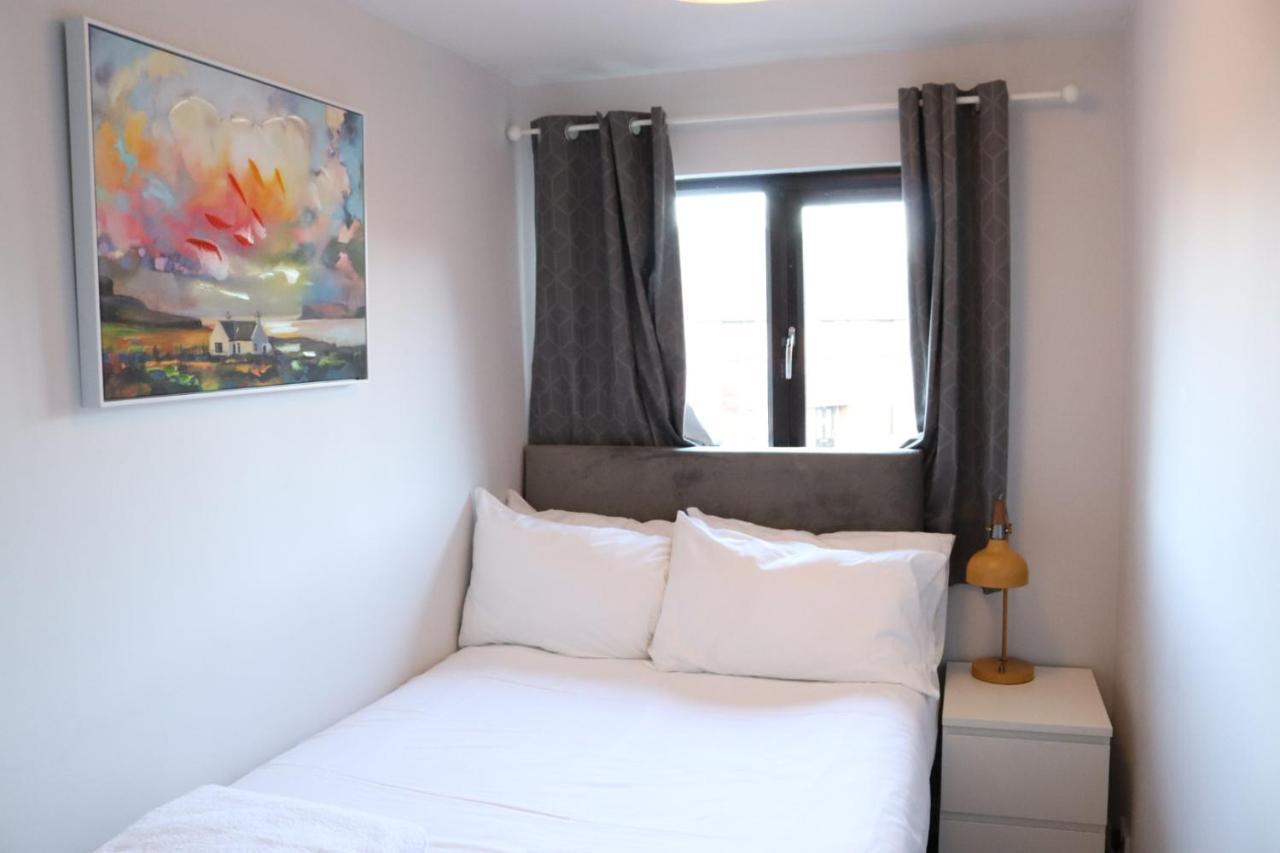 Garland Modern Apartment With Private Garden & Parking Dartford 5 Экстерьер фото