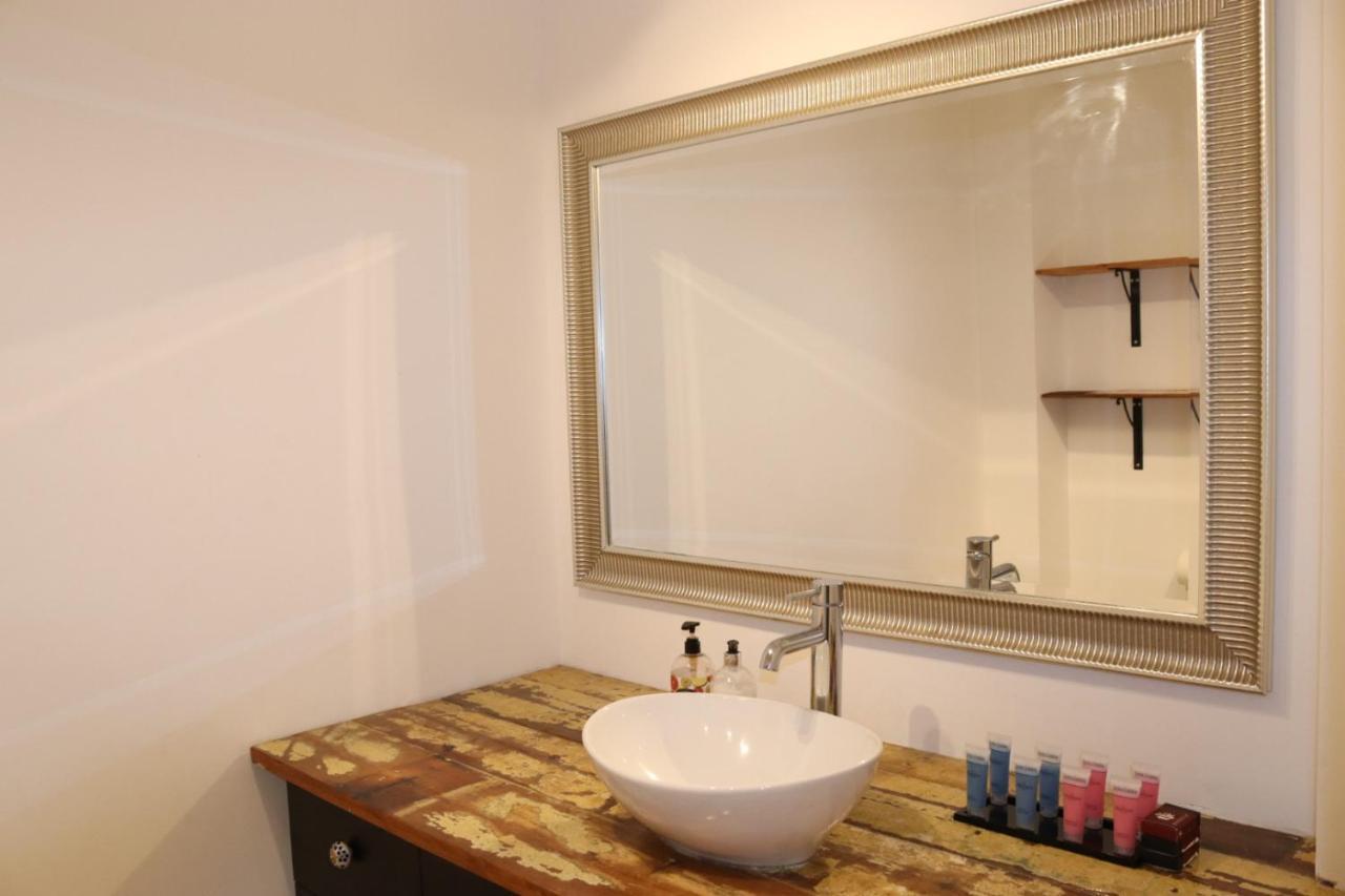 Garland Modern Apartment With Private Garden & Parking Dartford 5 Экстерьер фото